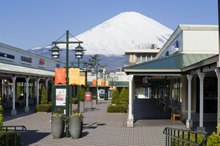 【Club Tourism株式會社】超甜草莓任摘任食<br />
日本國內最大型 御殿場名牌折扣購物中心