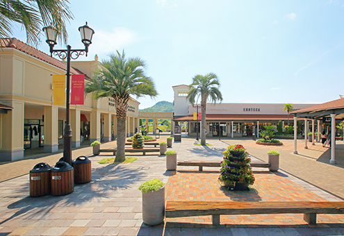 ショップスタッフ募集 神戸三田プレミアム アウトレット Premium Outlets ショップスタッフ募集 神戸三田プレミアム アウトレット Premium Outlets